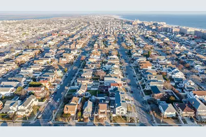 208 Franklin Boulevard, Long Beach, NY 11561 - Photo 41