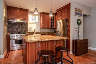 208 Franklin Boulevard, Long Beach, NY 11561 - Photo 11