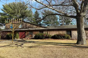 981 Old Town, Coram, NY 11727 - Photo 3