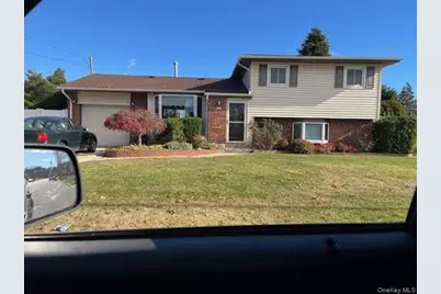 305 West 20th Street, Deer Park, NY 11729 - Photo 21