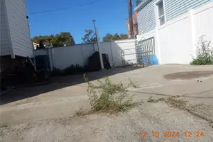 1027 E 83rd Street E, Brooklyn, NY 11236 - Photo 13