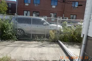 1027 E 83rd Street E, Brooklyn, NY 11236 - Photo 11