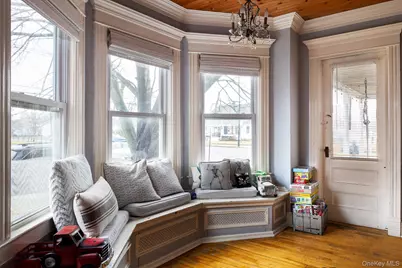 89 Cedar Avenue, Patchogue, NY 11772 - Photo 5