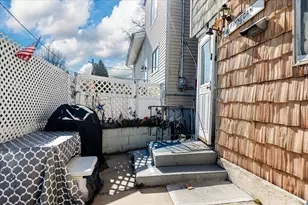 110 Edgewater Park, Bronx, NY 10465 - Photo 19