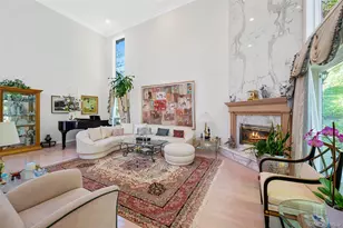 45 Bristol Dr, Manhasset, NY 11030 - Photo 5