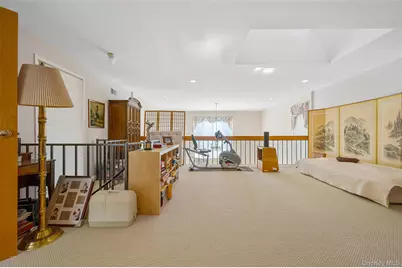 45 Bristol Drive, Manhasset, NY 11030 - Photo 21