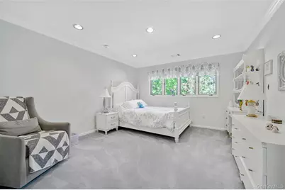 45 Bristol Drive, Manhasset, NY 11030 - Photo 25