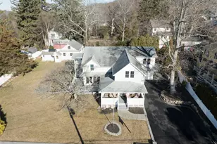 213 Maiden Ln, Port Jefferson, NY 11777 - Photo 7