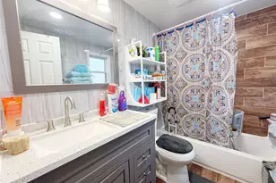 110-39 156th St, Jamaica, NY 11433 - Photo 9