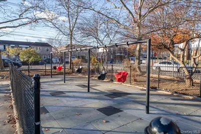 139-16 219th, Jamaica, NY 11412 - Photo 5