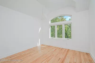 416 Alter Avenue, New York, NY 10305 - Photo 19