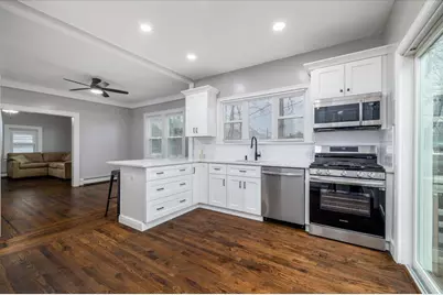 224 E Roslyn Street E, Islip Terrace, NY 11752 - Photo 7