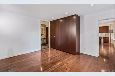 65-35 Yellowstone Boulevard #2H, Forest Hills, NY 11375 - Photo 17