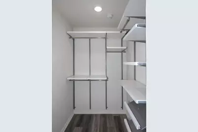 300 Overlook Drive #50, Farmingville, NY 11738 - Photo 5