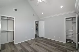 300 Overlook Dr, Farmingville, NY 11738 - Photo 7