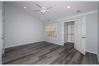 300 Overlook Drive #50, Farmingville, NY 11738 - Photo 3