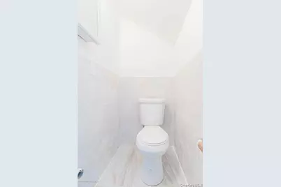 88 Taft Avenue, New York, NY 10301 - Photo 7