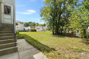 40 Carnegie Ave, Elmont, NY 11003 - Photo 29