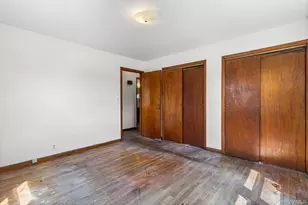 40 Carnegie Ave, Elmont, NY 11003 - Photo 9