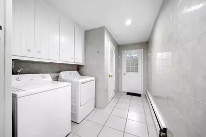 16 Squires Avenue, East Quogue, NY 11942 - Photo 19