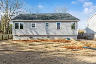 125 Lynbrook Dr, Mastic Beach, NY 11951 - Photo 19