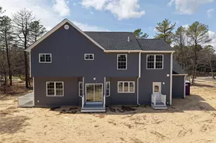 231 Silas Carter Rd, Manorville, NY 11949 - Photo 9