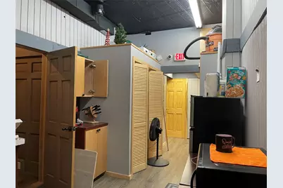 81-01 Furmanville Avenue, Middle Village, NY 11379 - Photo 7