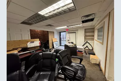 81-01 Furmanville Avenue, Middle Village, NY 11379 - Photo 19