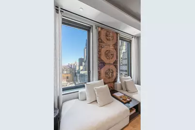 730 5th Avenue #17B, New York, NY 10019 - Photo 41