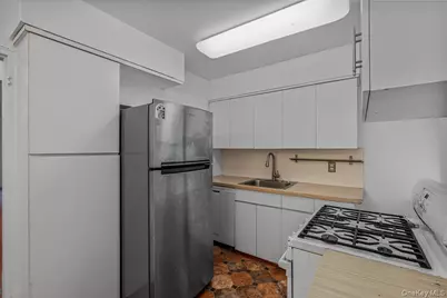 144-55 Melbourne Ave #2F, Flushing, NY 11367 - Photo 21