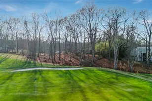 2885 Deerfield Rd, Sag Harbor, NY 11963 - Photo 15