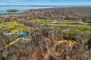 2885 Deerfield Rd, Sag Harbor, NY 11963 - Photo 11