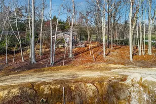 2885 Deerfield Rd, Sag Harbor, NY 11963 - Photo 7