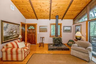 292 Little Fresh Pond Rd, Southampton, NY 11968 - Photo 15