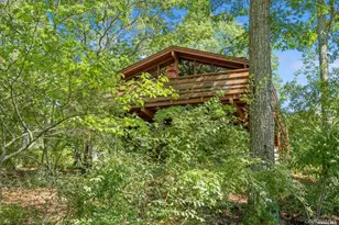 292 Little Fresh Pond Rd, Southampton, NY 11968 - Photo 37