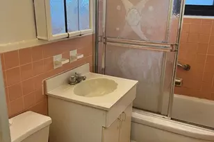 87-19 204th St, Hollis, NY 11427 - Photo 3