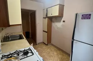 87-19 204th St, Hollis, NY 11427 - Photo 7