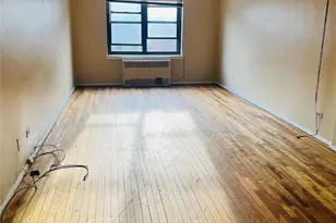 87-19 204th St, Hollis, NY 11427 - Photo 1