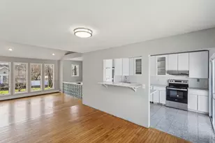 11 Dehan St, Smithtown, NY 11787 - Photo 9