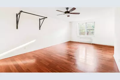 1300 Midland Avenue #B42, Yonkers, NY 10704 - Photo 9