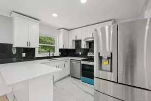 13 Sharon Dr, Highland, NY 12528 - Photo 11