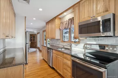 258 Church Lane, Aquebogue, NY 11931 - Photo 11