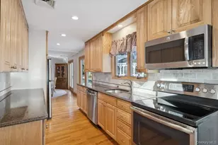 258 Church Ln, Aquebogue, NY 11931 - Photo 11