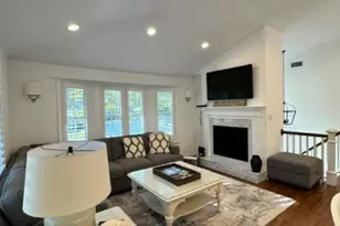 44 Eisenhower Dr, East Quogue, NY 11942 - Photo 7