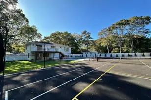 44 Eisenhower Dr, East Quogue, NY 11942 - Photo 25