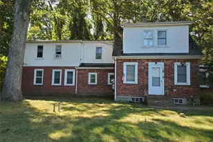 10 Sally Ln, Ridge, NY 11961 - Photo 3