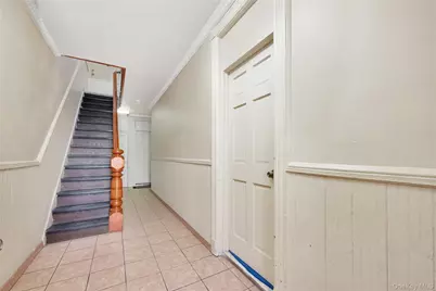 14-26 30 Drive, Astoria, NY 11102 - Photo 9