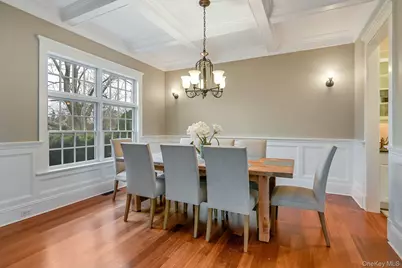 580 Lloyds Lane, Mattituck, NY 11952 - Photo 7