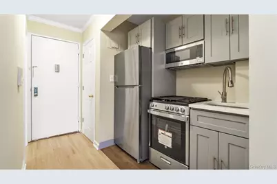 50-21 39th Place #2C, Sunnyside, NY 11104 - Photo 3