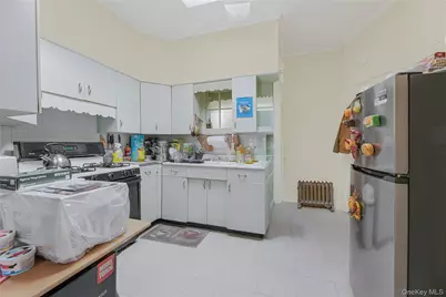 337 E 35th Street, Brooklyn, NY 11203 - Photo 13
